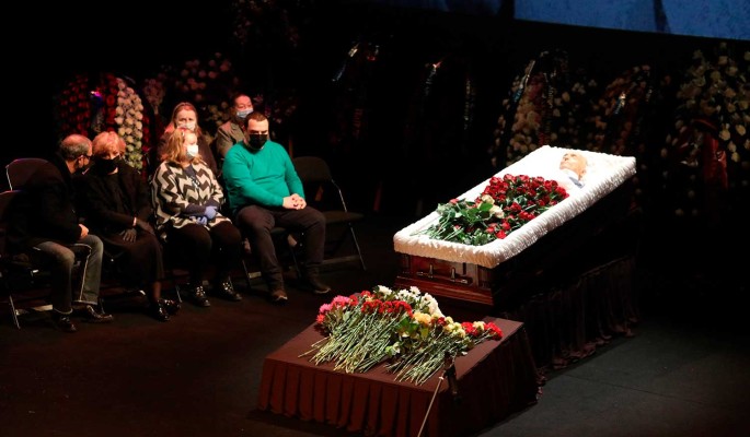 "Позор": Во время похорон Гафта произошел безумный скандал