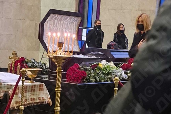 "И прости ему все прегрешения": умершего в гей-оргии Шевчука отпевали по всем православным канонам