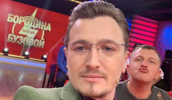 Экс-ведущий "Дома-2" Кадони прыснул ядом на слова Певцова о закрытии телестройки