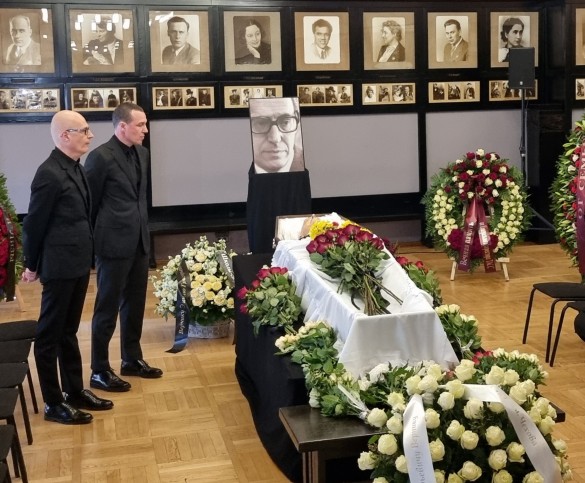 "Большая утрата для нашей семьи": Бондарчук раздавлен смертью близкого человека