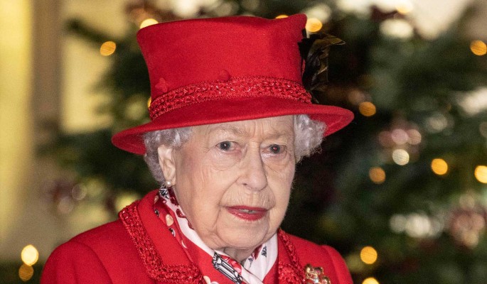 Овдовевшая Елизавета II нарушает традиции королевской семьи