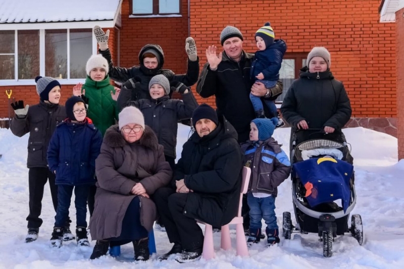 Многодетная семья получила субсидию по государственной программе и приобрела жилой дом в Подмосковье