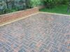 Укладка тротуарной плитки: этапы и особенности