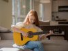 Обучение детей игре на гитаре: с чего начать?
